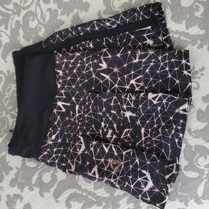 NWOT Lululemon sz 10 skirt w/shorts